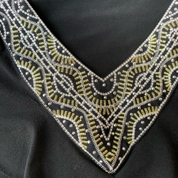 WHBM White House Black market embellished stretch v neck plunge top - Picture 3 of 8